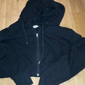 cropped black hoodie